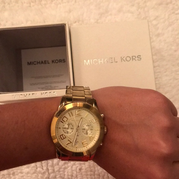 Michael Kors Gold Watch - Picture 4 of 4